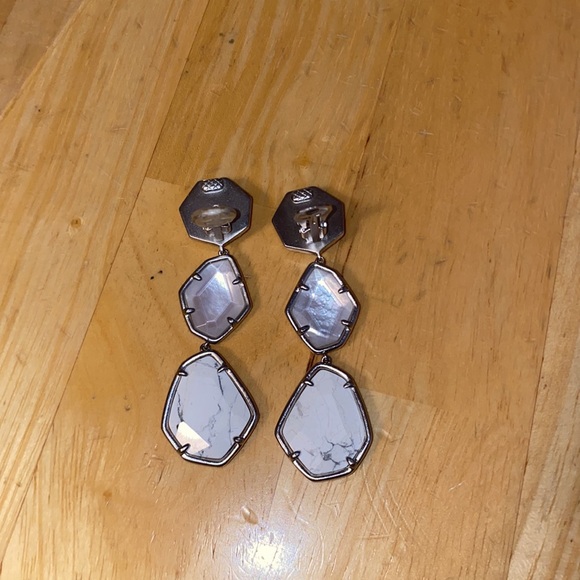 Kendra scott earrings - Picture 2 of 4